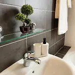 Διαμέρισμα Stylish 2br With Balcony And Parking Near Saint Lazarus And Finikoudes *