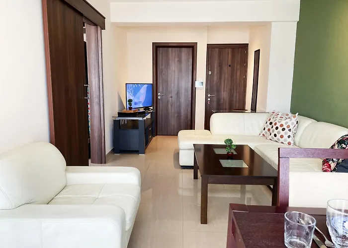 アパート Stylish 2br With Balcony And Parking Near Saint Lazarus And Finikoudes *